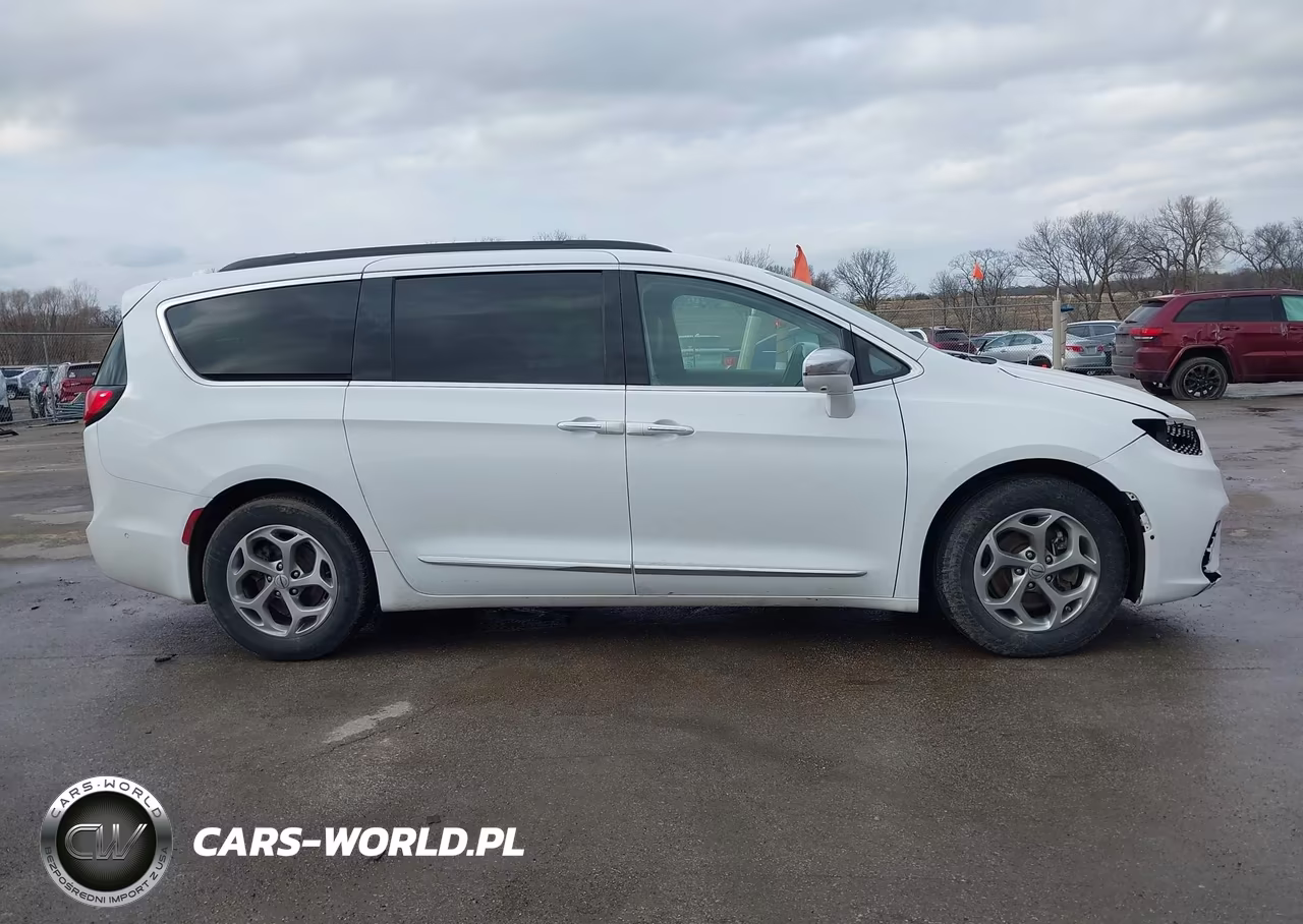 2022 Chrysler Pacifica Limited VIN:2C4RC1GG9NR139080 - 13