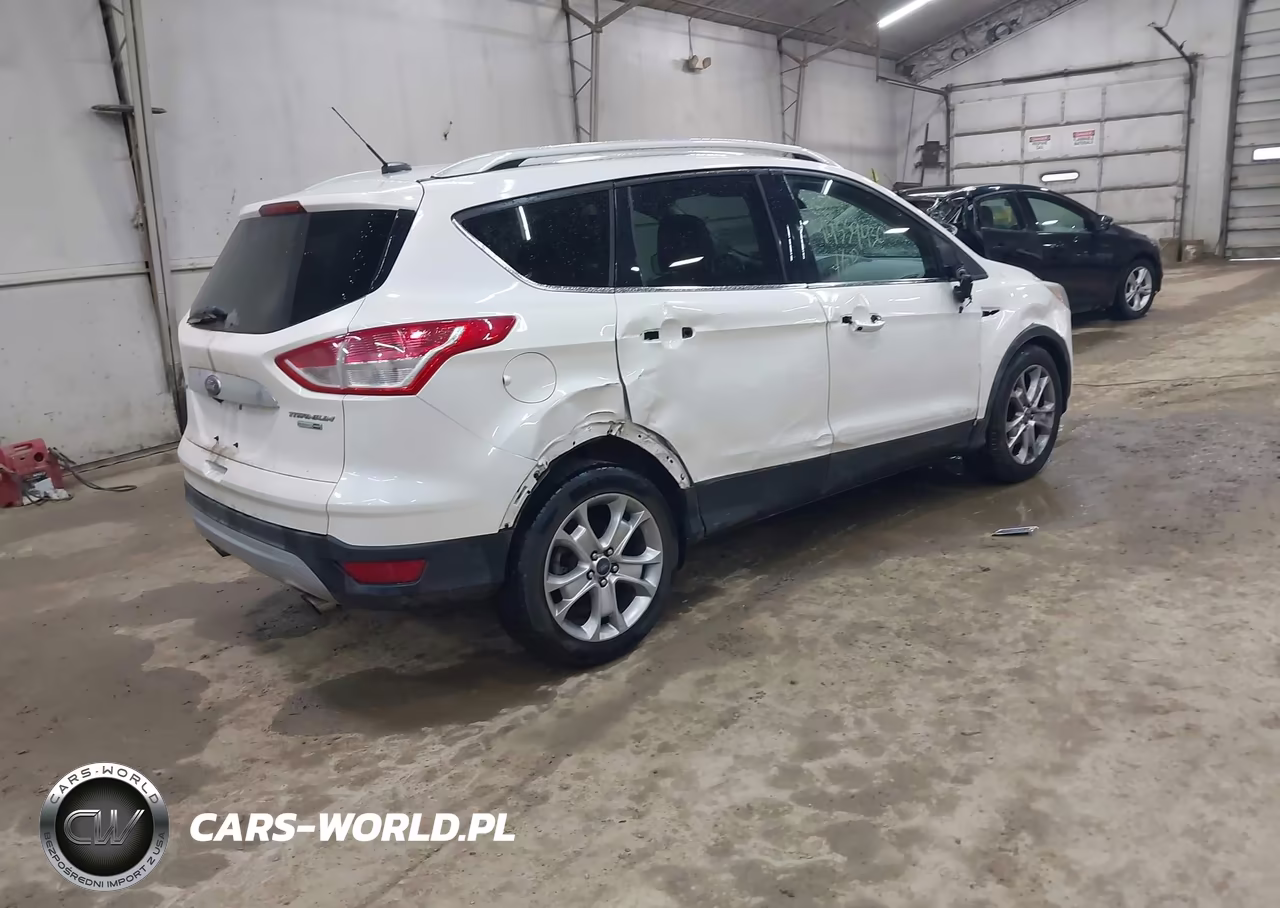 2016 Ford Escape Titanium VIN:1FMCU9JX2GUB12881 - 4