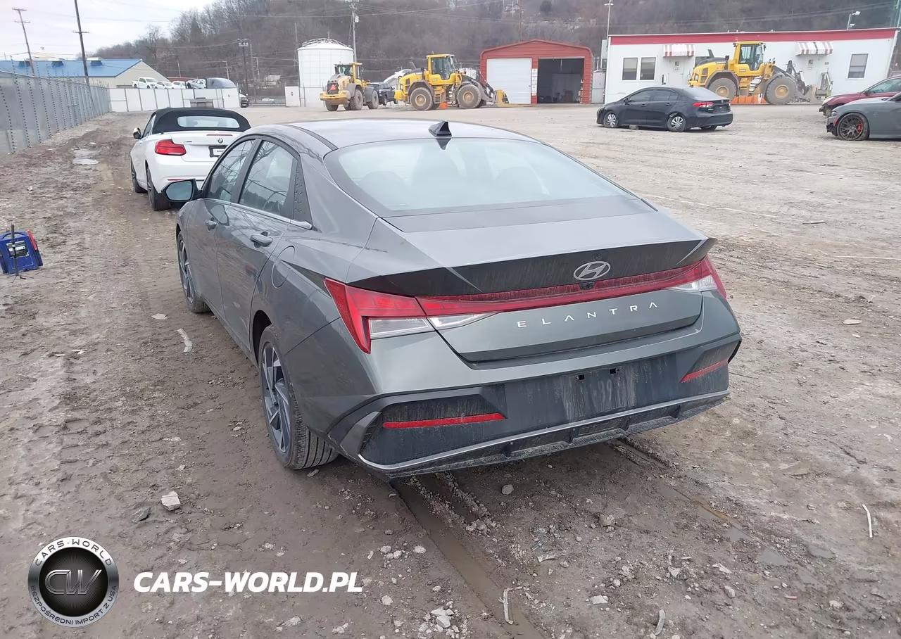 2025 Hyundai Elantra Sel Convenience VIN:KMHLS4DG8SU880328 - 3