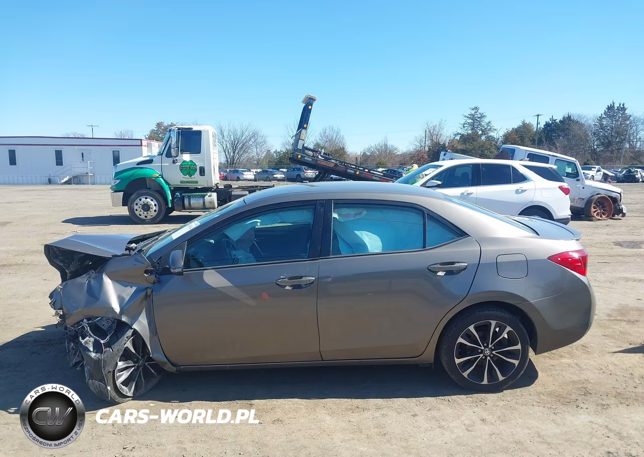 2018 Toyota Corolla Se VIN:2T1BURHE2JC979061 - 14
