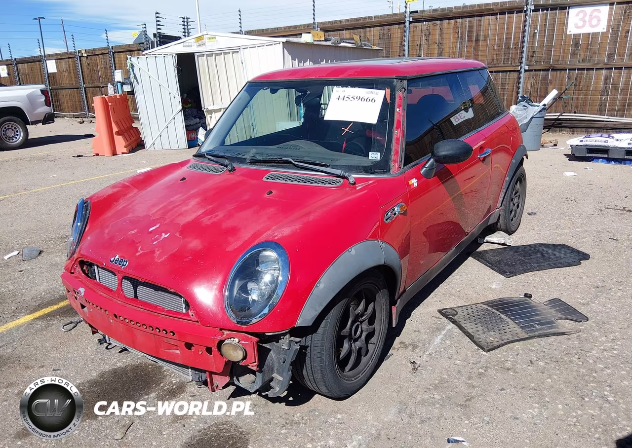 2003 Mini Cooper VIN:WMWRC334X3TC44238 - 2