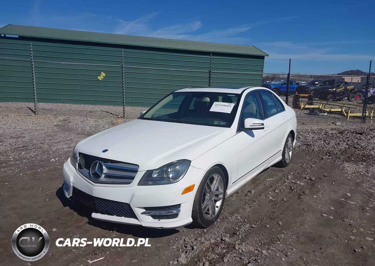 2013 Mercedes-Benz C 300 Sport 4Matic VIN:WDDGF8AB3DR246172 - 2