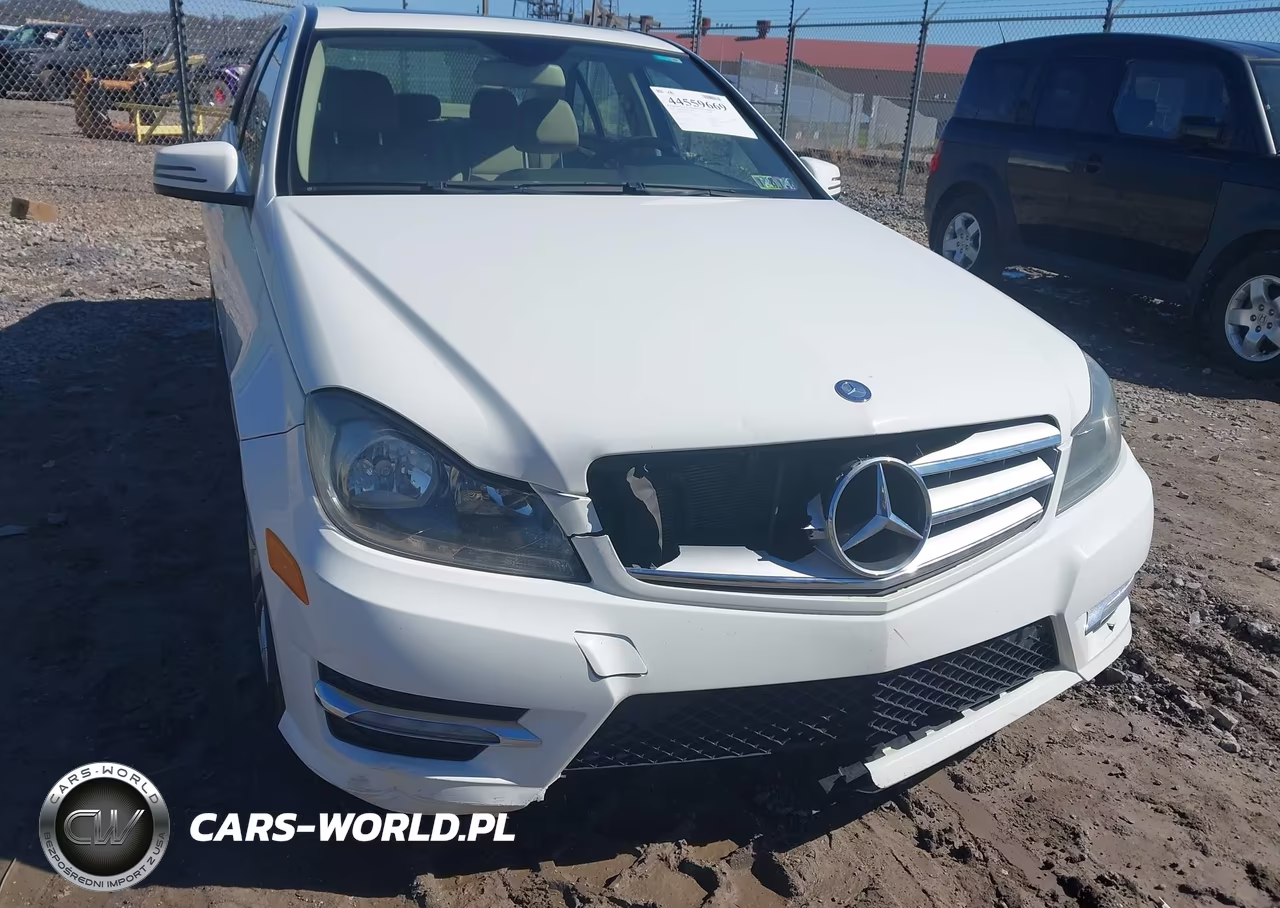 2013 Mercedes-Benz C 300 Sport 4Matic VIN:WDDGF8AB3DR246172 - 6