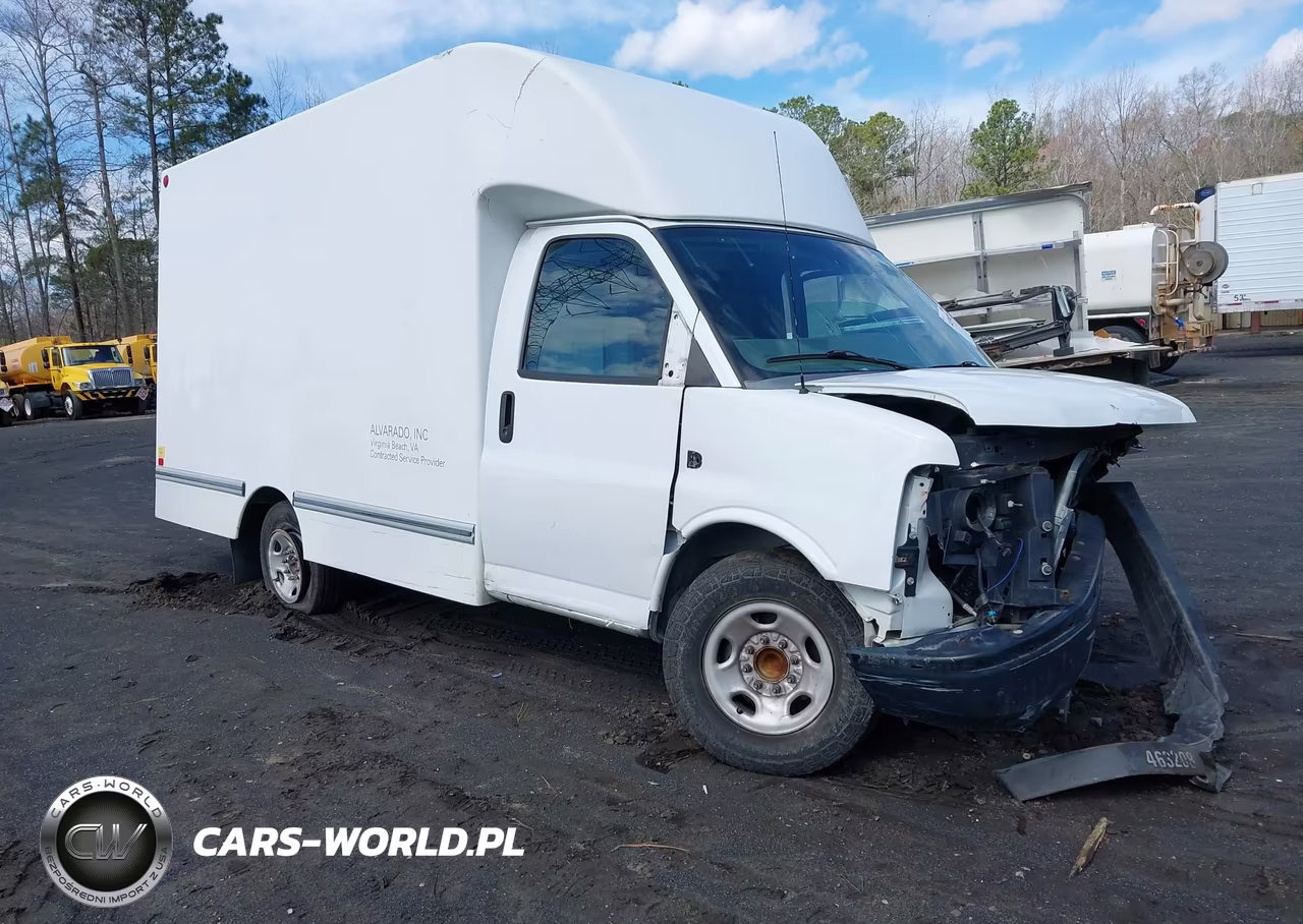 2014 Chevrolet Express Cutaway 3500