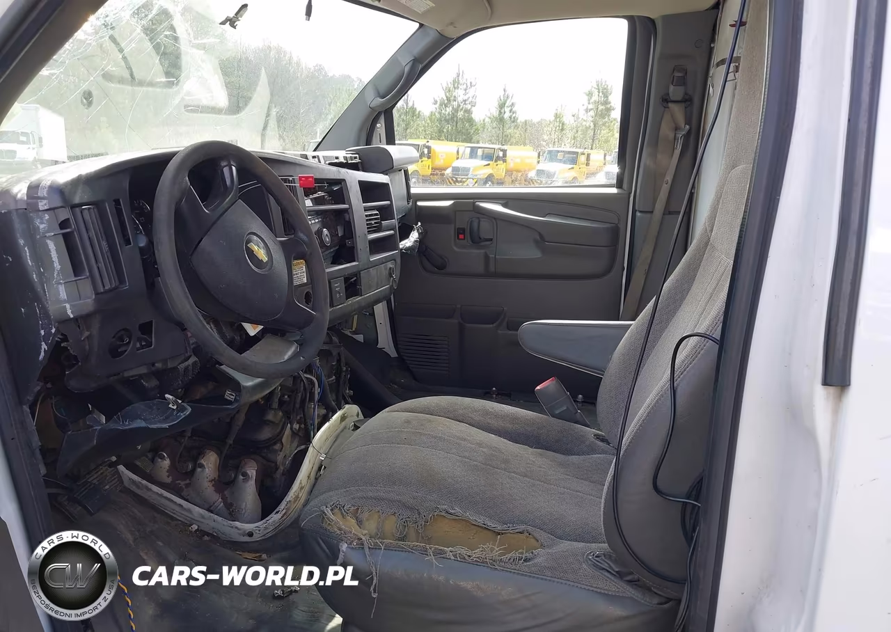 2014 Chevrolet Express Cutaway 3500 VIN:1GB0G2CA0E1184163 - 20