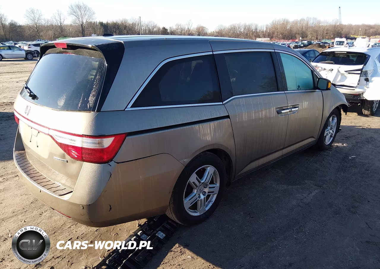 2011 Honda Odyssey Touring-Touring Elite VIN:5FNRL5H98BB038305 - 4