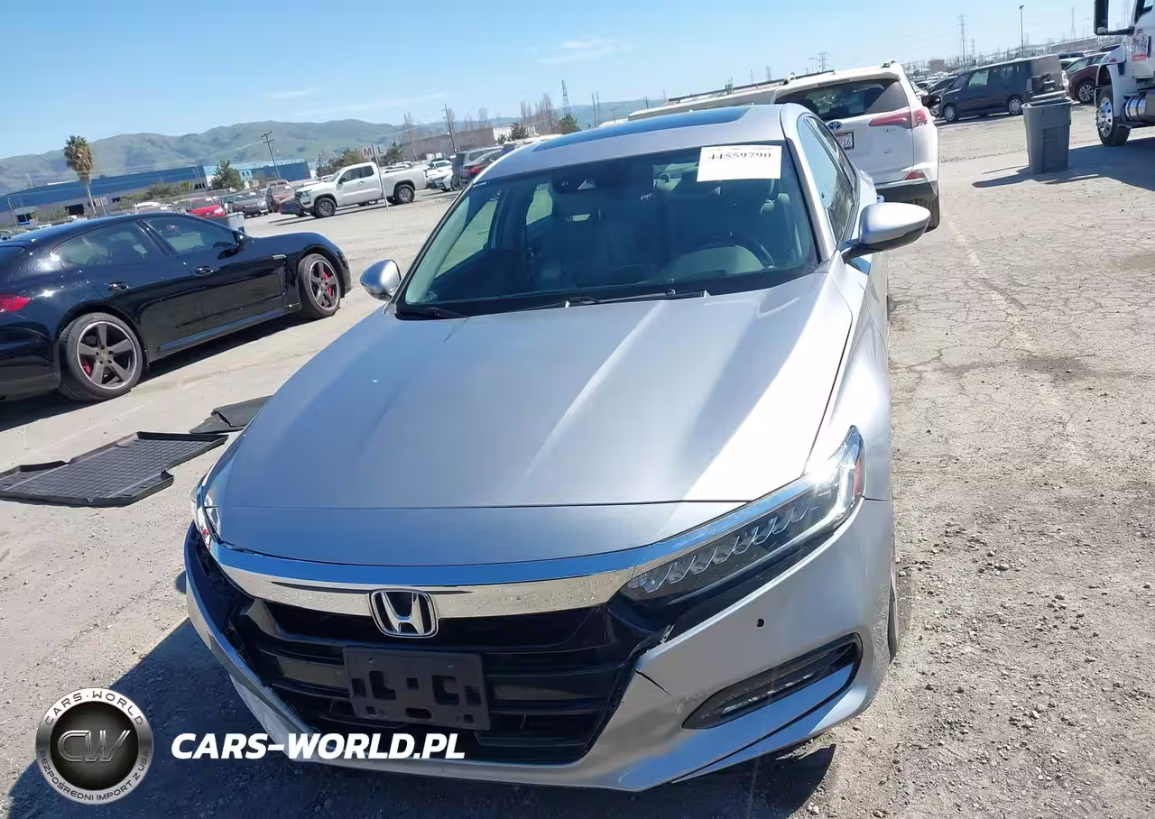 2018 Honda Accord Touring VIN:1HGCV1F96JA086180 - 12