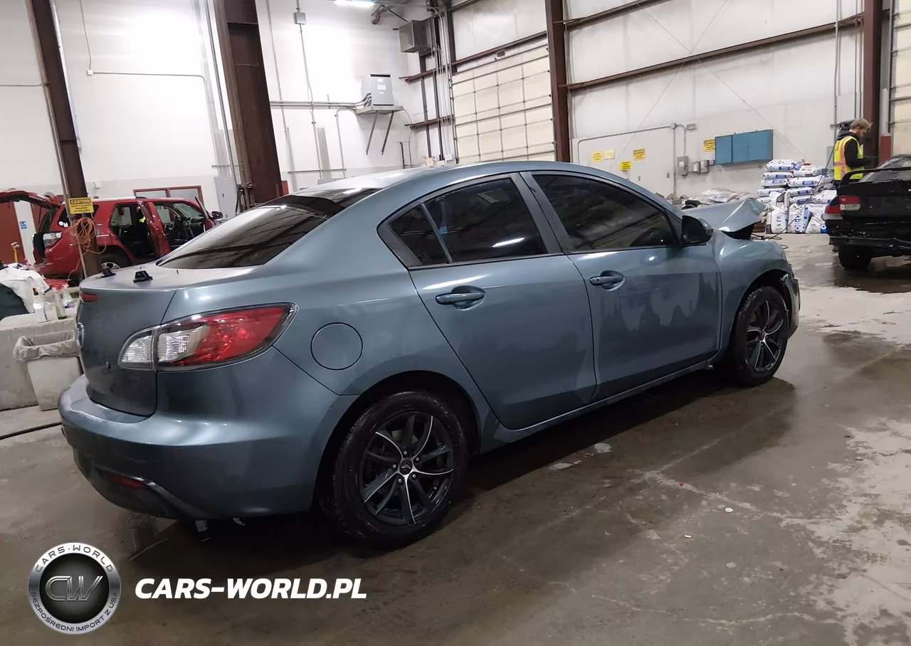 2011 Mazda Mazda3 I Sport VIN:JM1BL1UG7B1439626 - 4