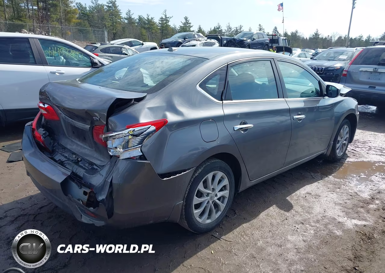 2018 Nissan Sentra Sv VIN:3N1AB7AP2JY308400 - 4