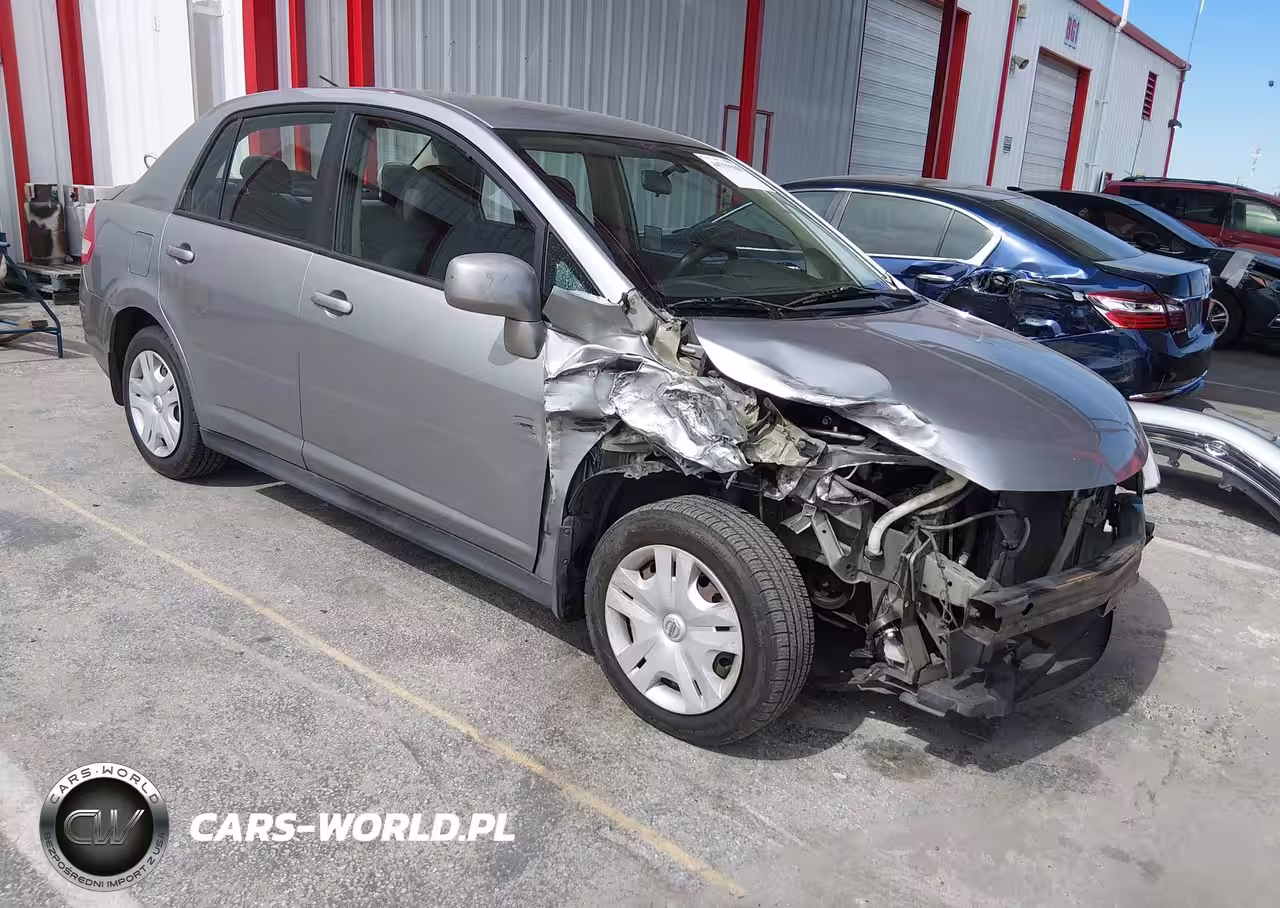 2011 Nissan Versa 1.8S