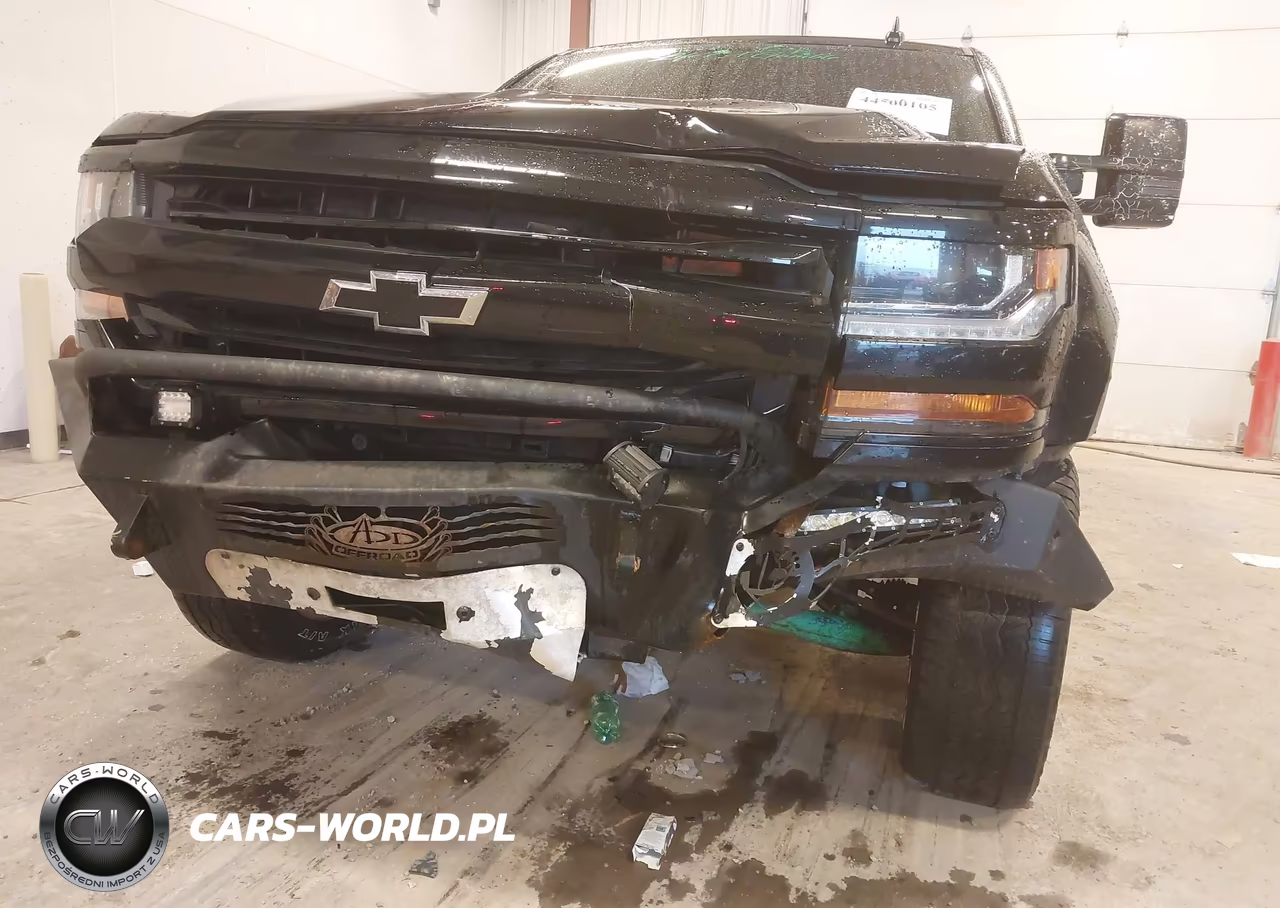 2018 Chevrolet Silverado 1500 2Lt VIN:1GCVKREC8JZ216876 - 6