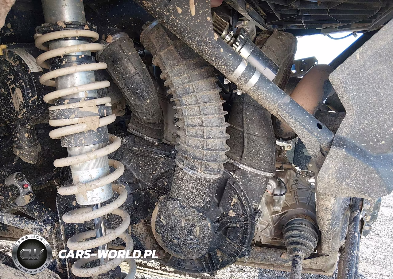 2017 Can-Am Maverick X3 X Rs Turbo R VIN:3JBVXAW22HK001397 - 9