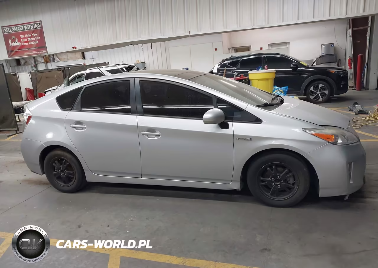 2015 Toyota Prius Three VIN:JTDKN3DUXF0416879 - 13