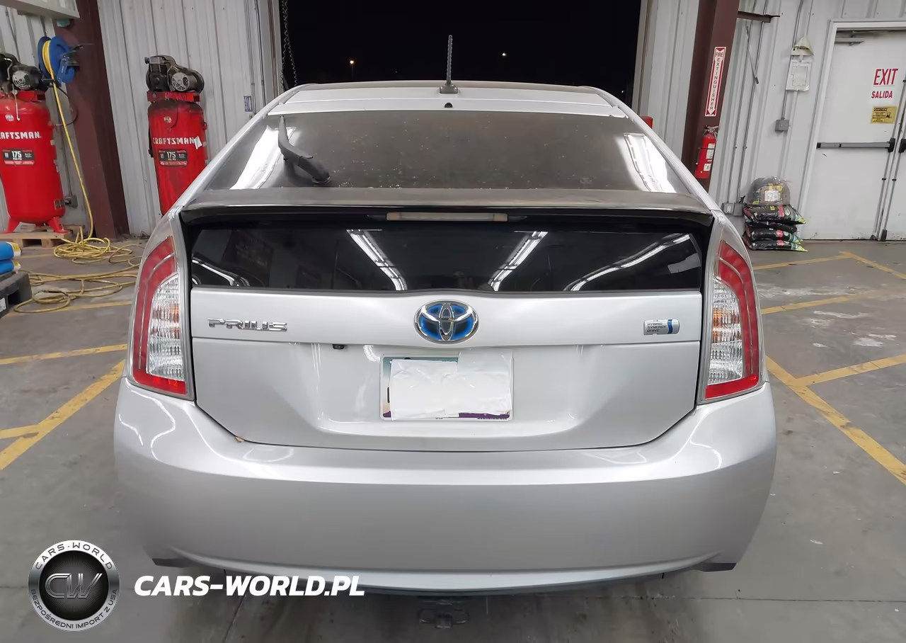 2015 Toyota Prius Three VIN:JTDKN3DUXF0416879 - 16