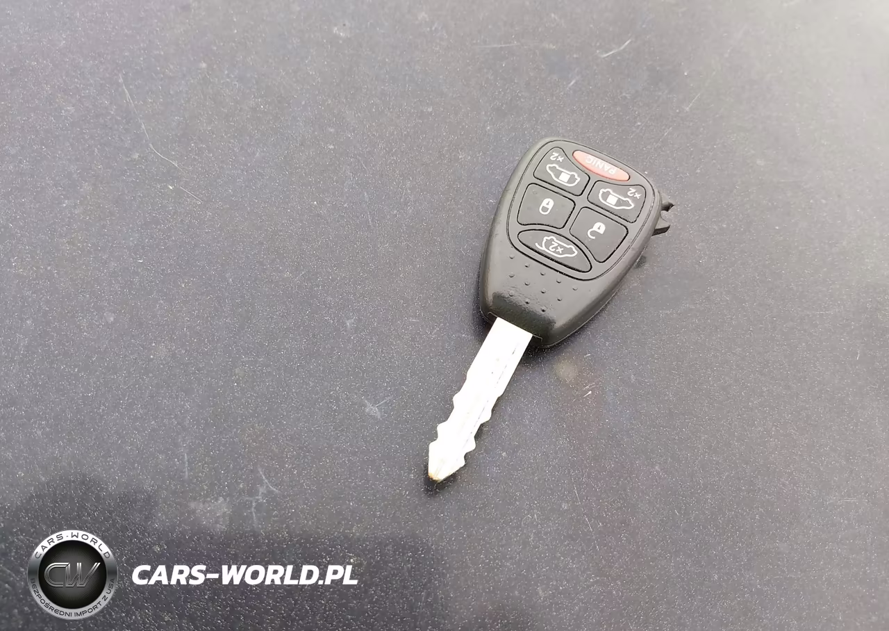 2005 Chrysler Town & Country Touring VIN:2C8GP54LX5R422316 - 11
