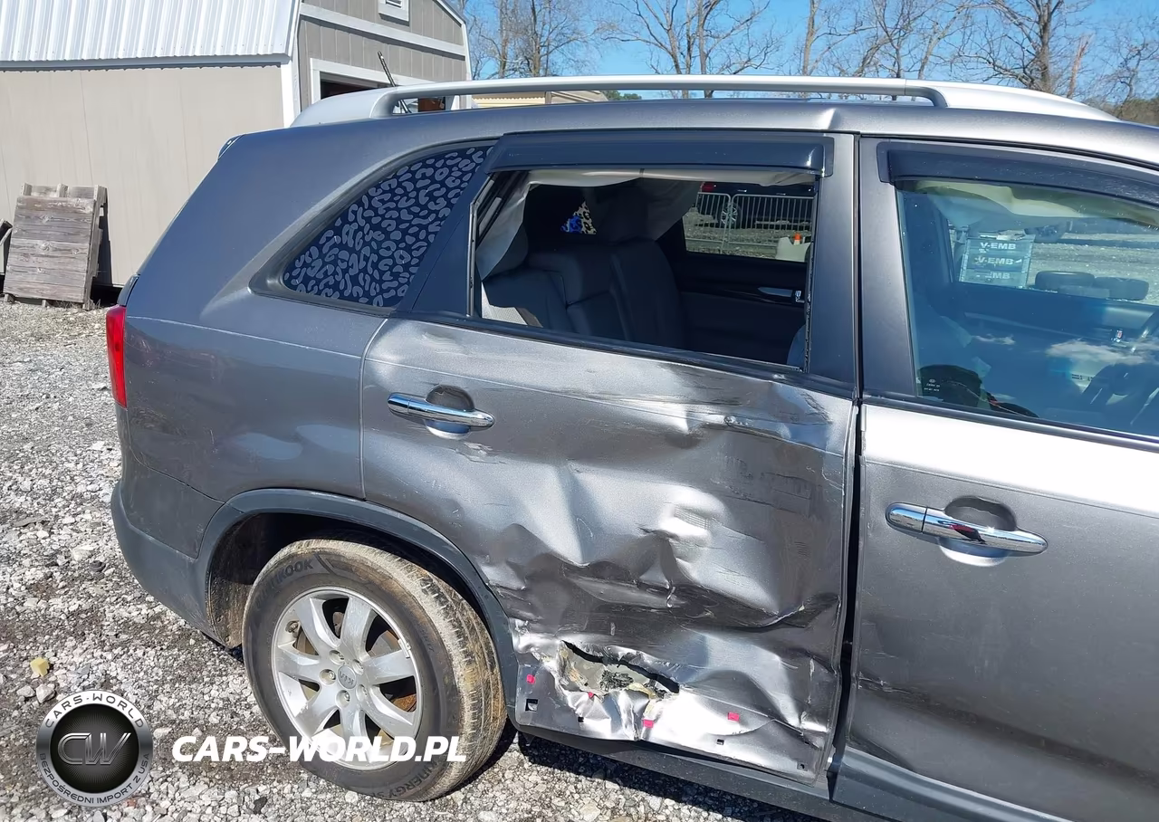 2013 Kia Sorento Lx VIN:5XYKT3A64DG322189 - 6