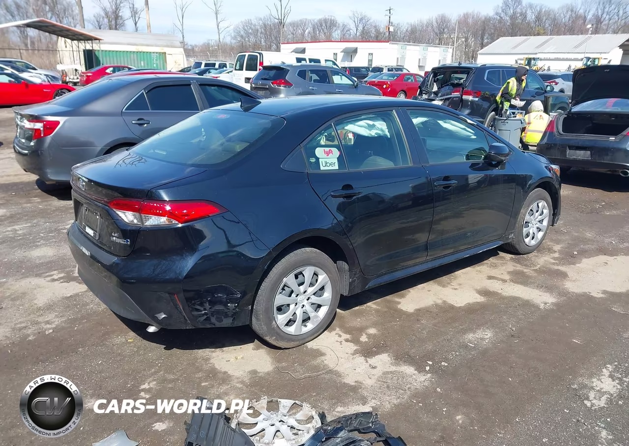2024 Toyota Corolla Hybrid Le VIN:JTDBCMFE7R3049637 - 4