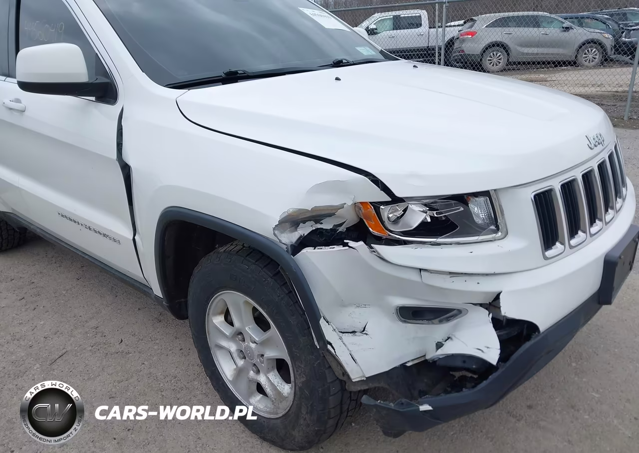 2015 Jeep Grand Cherokee Laredo VIN:1C4RJFAG3FC834709 - 6