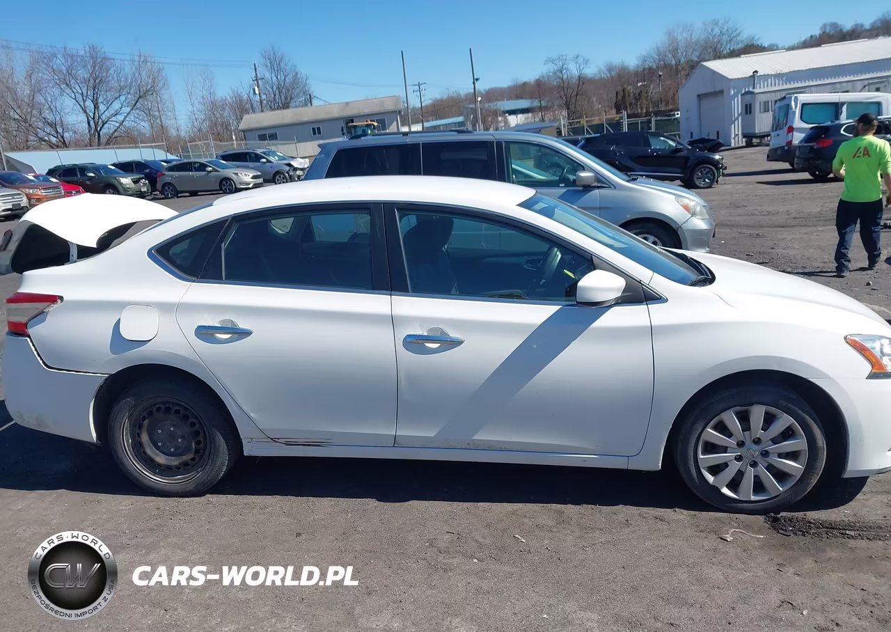 2015 Nissan Sentra S VIN:3N1AB7AP1FY367381 - 13