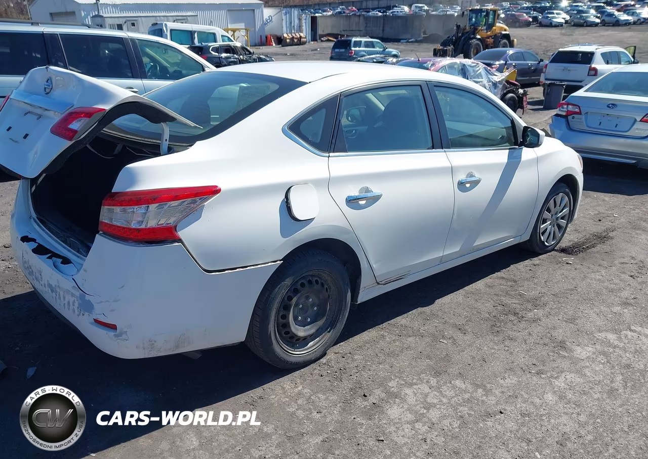 2015 Nissan Sentra S VIN:3N1AB7AP1FY367381 - 4