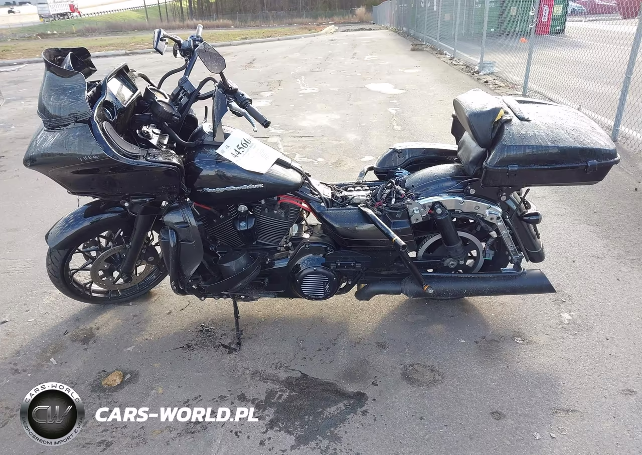 2016 Harley-Davidson Fltrxs Road Glide Special VIN:1HD1KTM18GB690421 - 14