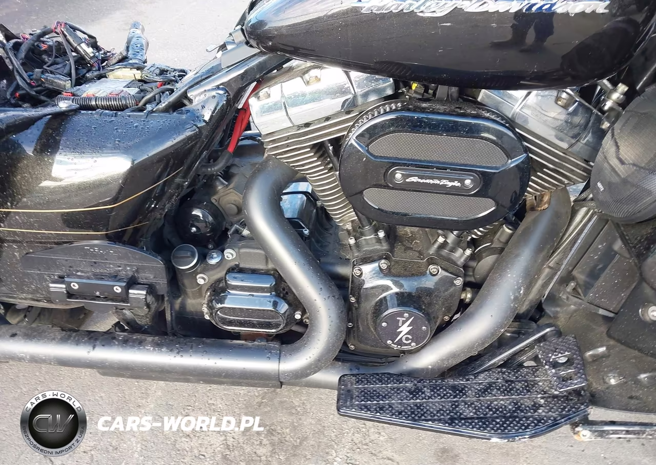2016 Harley-Davidson Fltrxs Road Glide Special VIN:1HD1KTM18GB690421 - 8