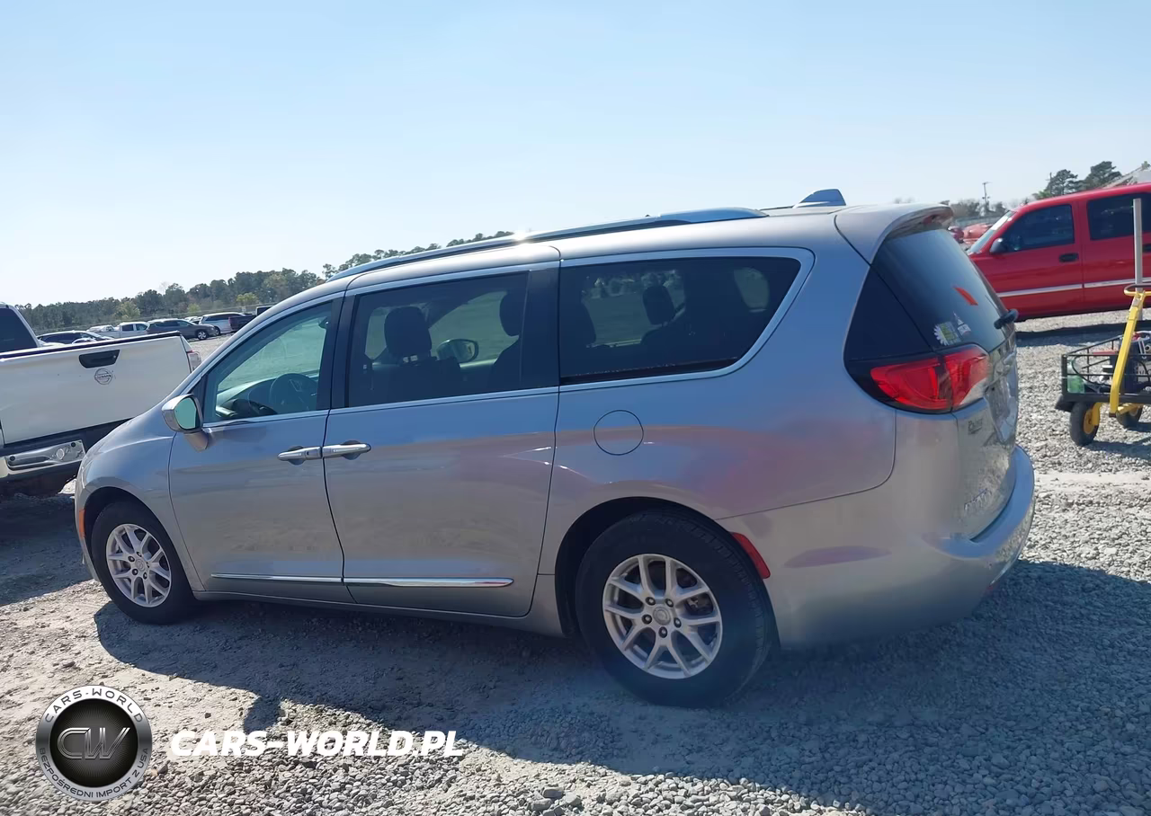2020 Chrysler Pacifica Touring L VIN:2C4RC1BG4LR125012 - 14