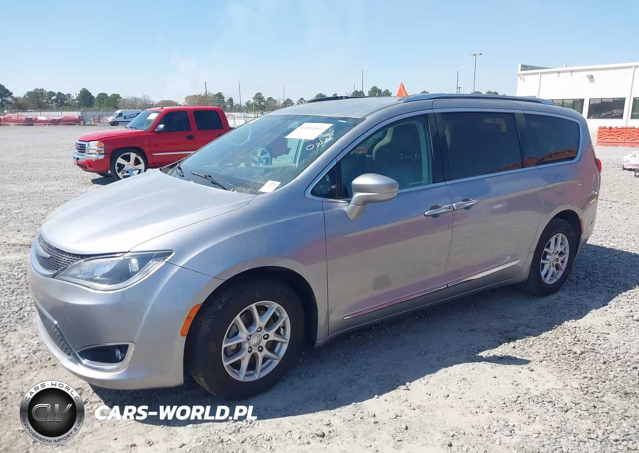 2020 Chrysler Pacifica Touring L VIN:2C4RC1BG4LR125012 - 2