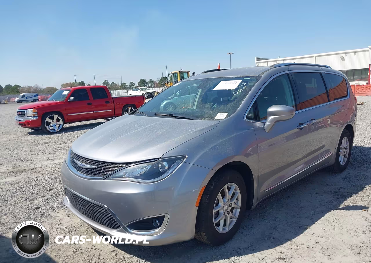 2020 Chrysler Pacifica Touring L VIN:2C4RC1BG4LR125012 - 6