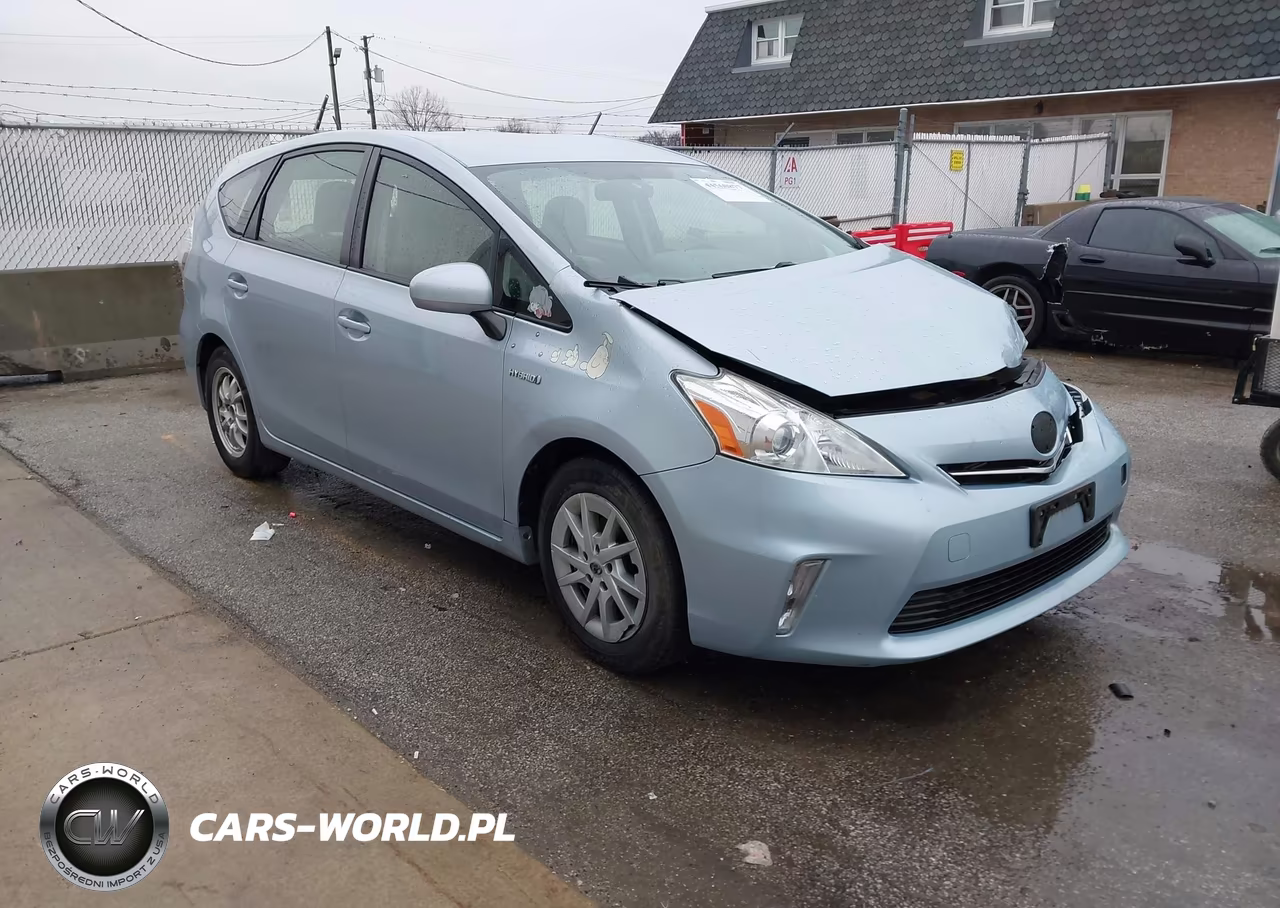 2014 Toyota Prius V Two