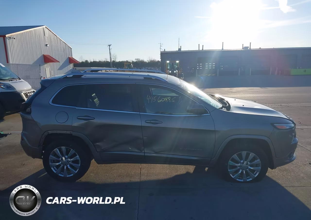 2017 Jeep Cherokee Overland 4X4 VIN:1C4PJMJS9HW588542 - 14