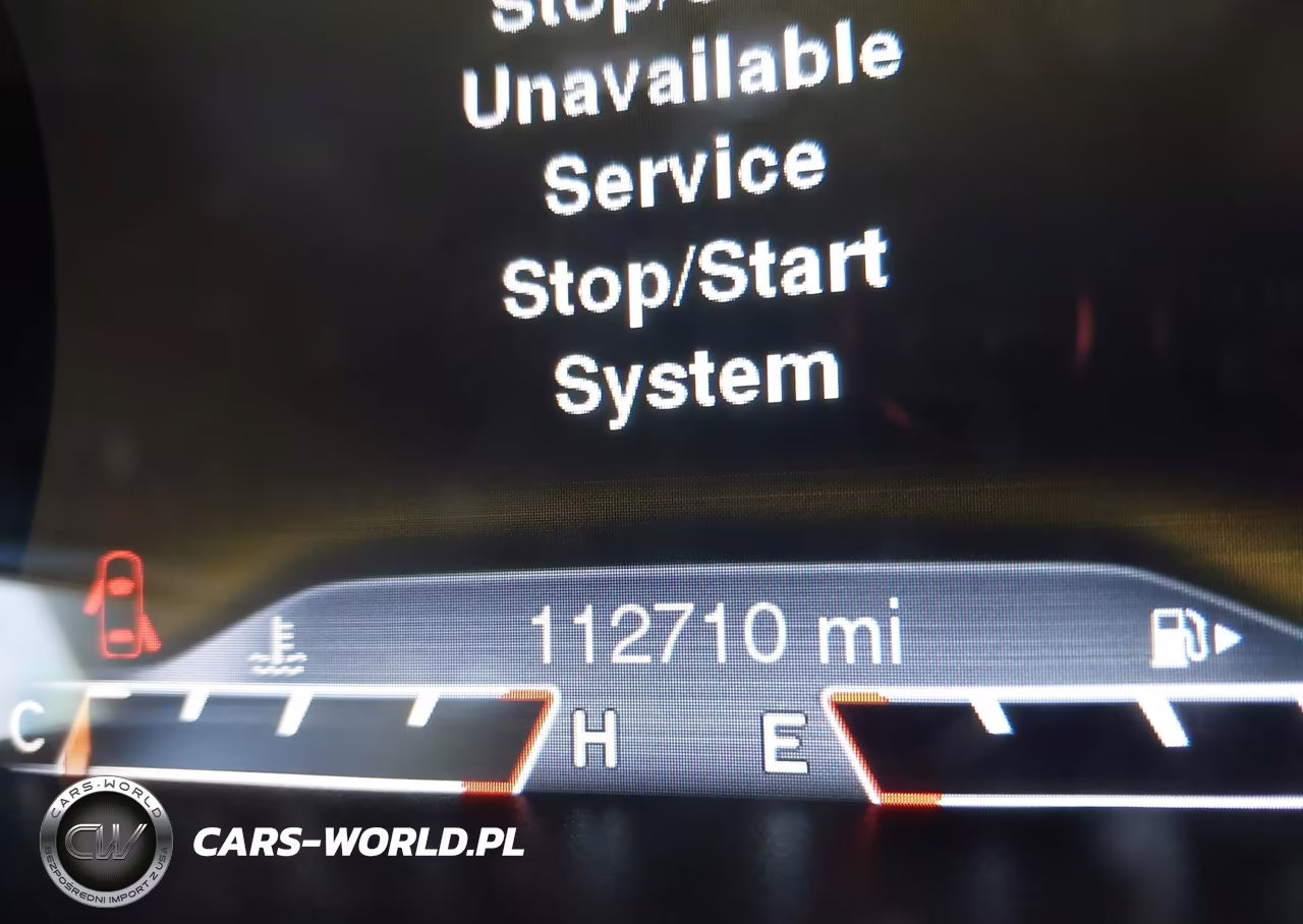 2017 Jeep Cherokee Overland 4X4 VIN:1C4PJMJS9HW588542 - 16