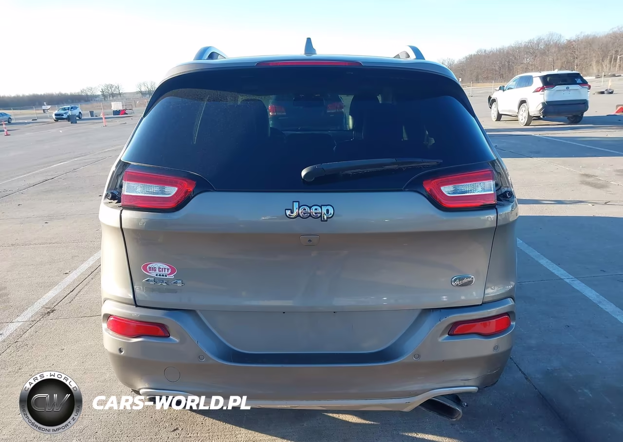 2017 Jeep Cherokee Overland 4X4 VIN:1C4PJMJS9HW588542 - 17