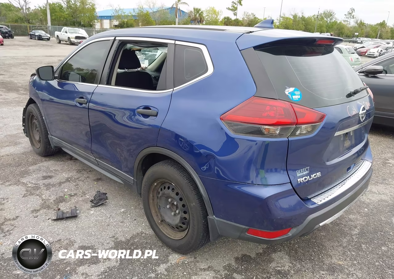 2018 Nissan Rogue S VIN:5N1AT2MT3JC791521 - 3