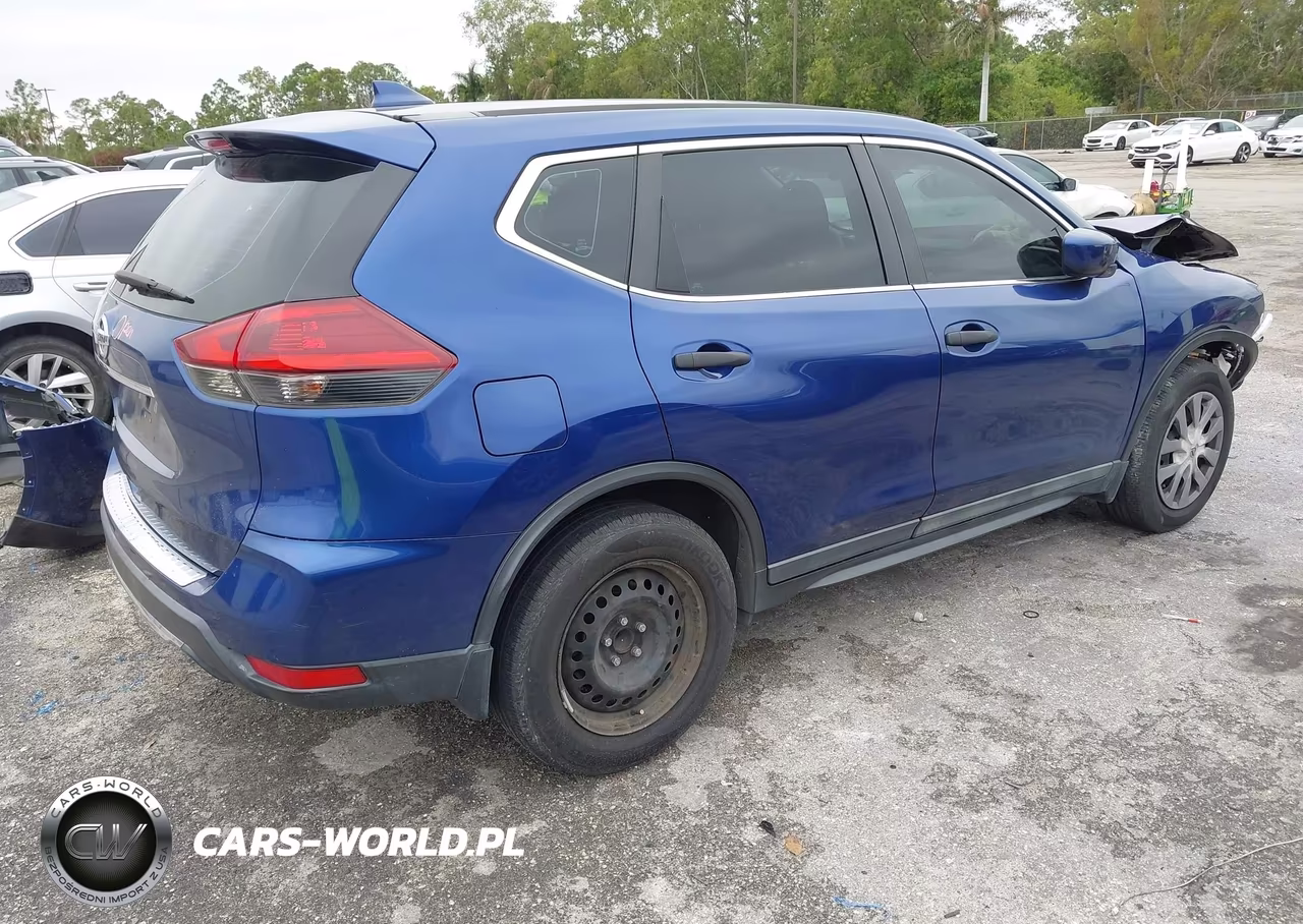 2018 Nissan Rogue S VIN:5N1AT2MT3JC791521 - 4