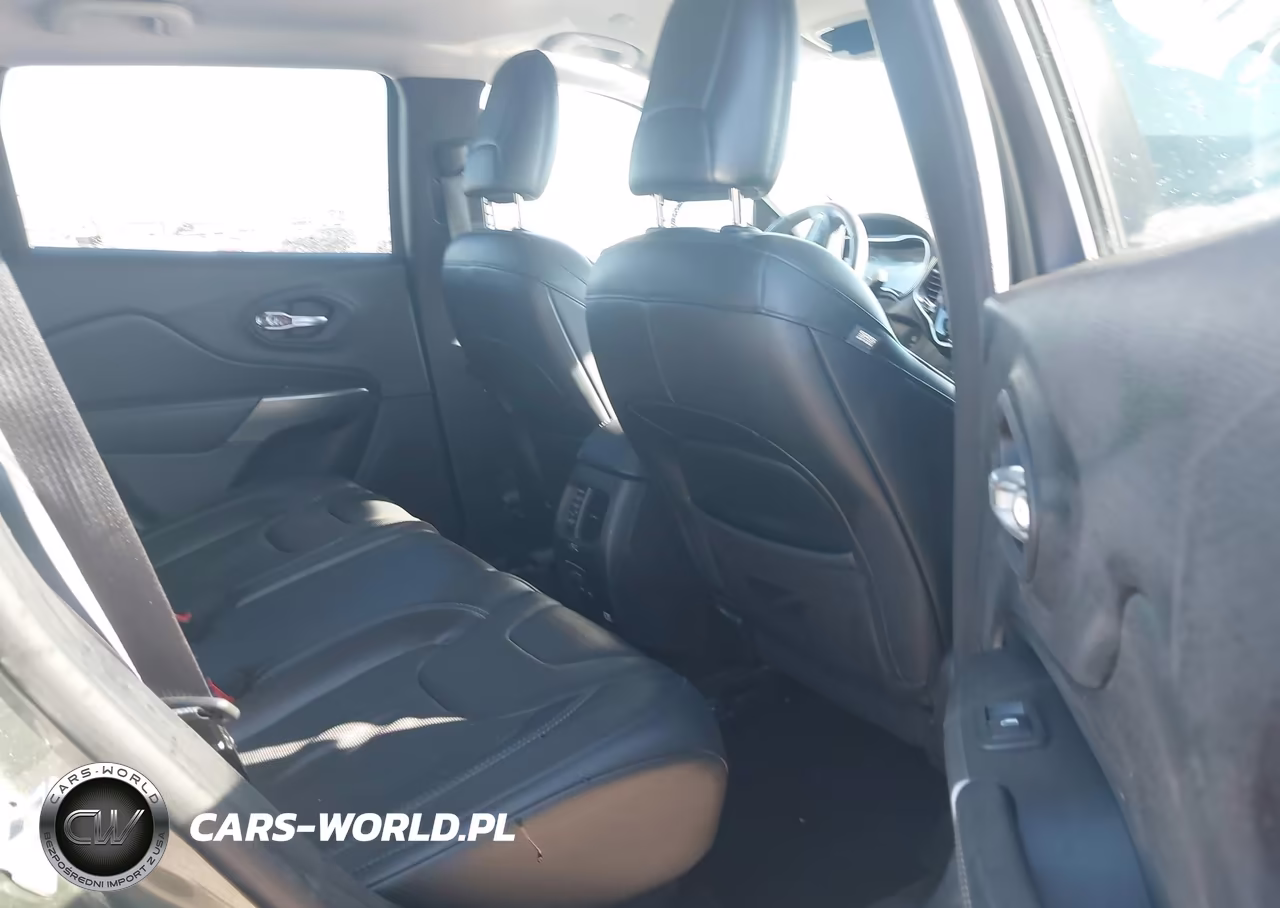 2020 Jeep Cherokee Limited 4X4 VIN:1C4PJMDNXLD543281 - 8