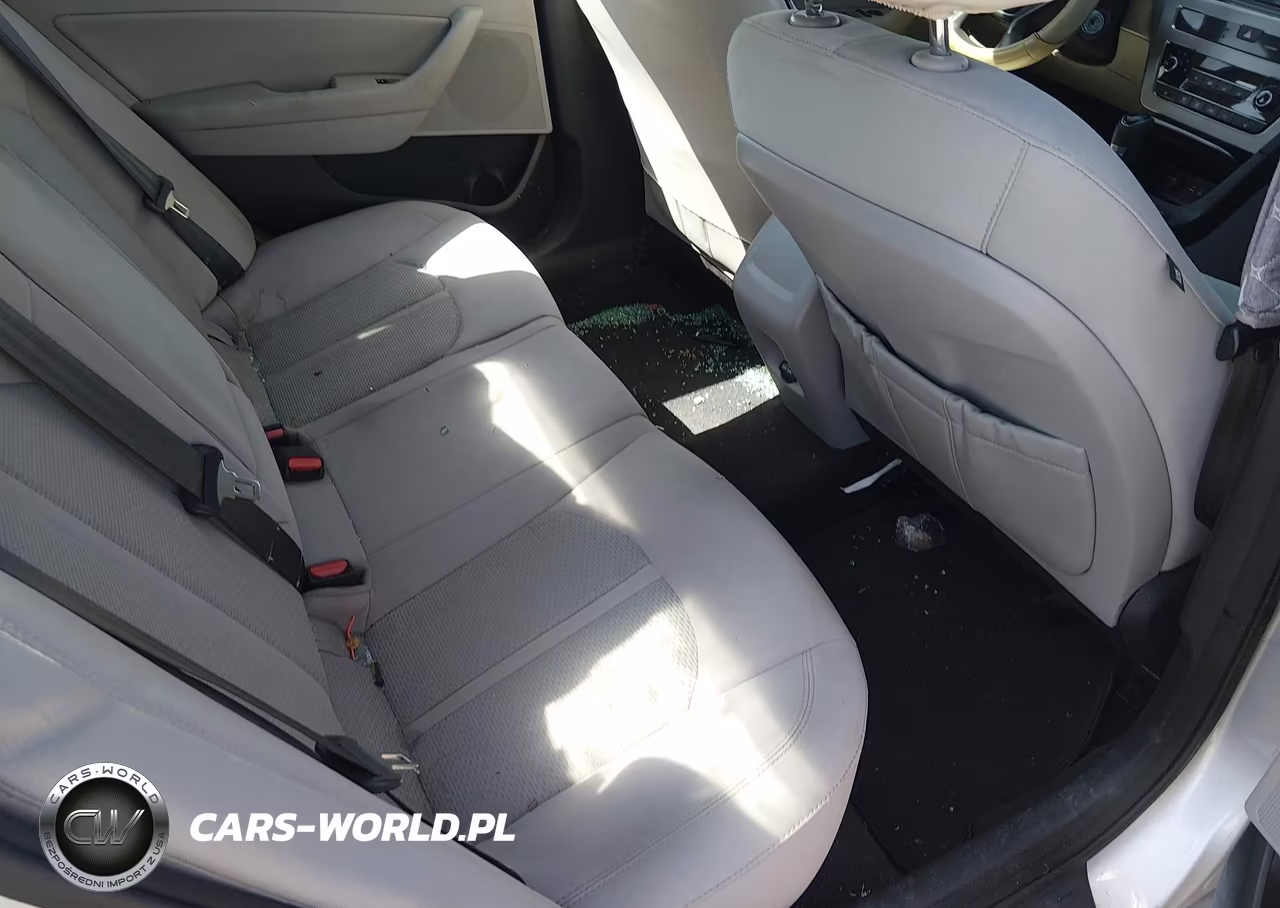 2015 Hyundai Sonata Sport VIN:5NPE34AF8FH029975 - 8