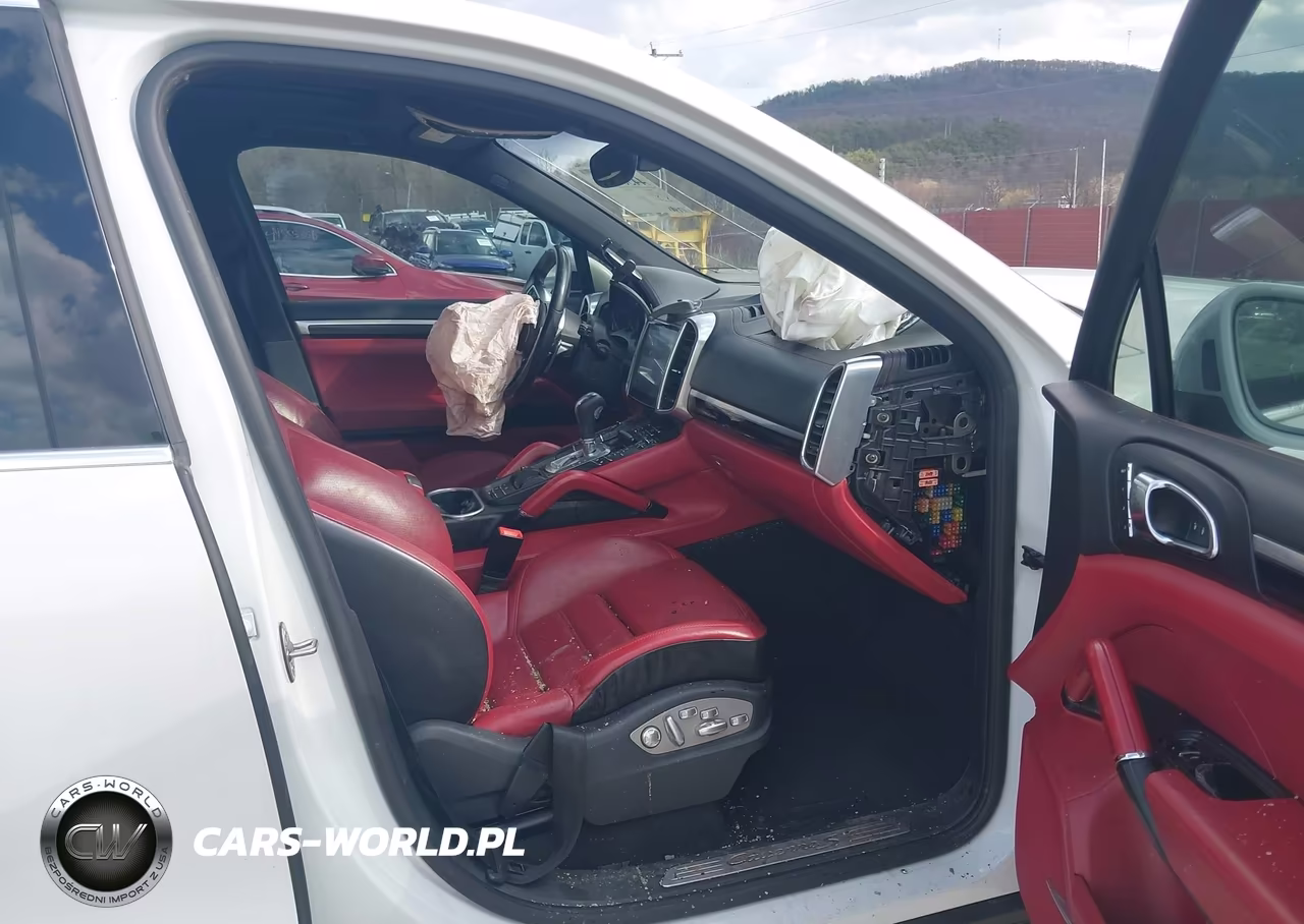 2015 Porsche Cayenne S VIN:WP1AB2A2XFLA60724 - 5