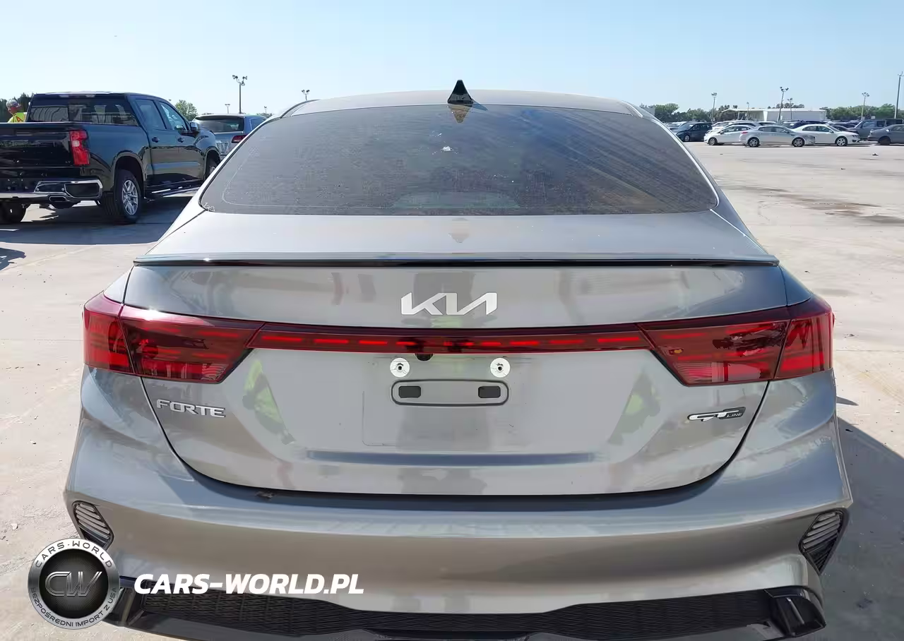 2024 Kia Forte Gt Line VIN:3KPF54AD2RE725303 - 16