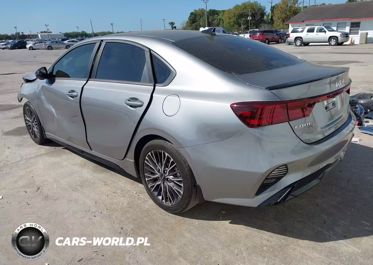 2024 Kia Forte Gt Line VIN:3KPF54AD2RE725303 - 3