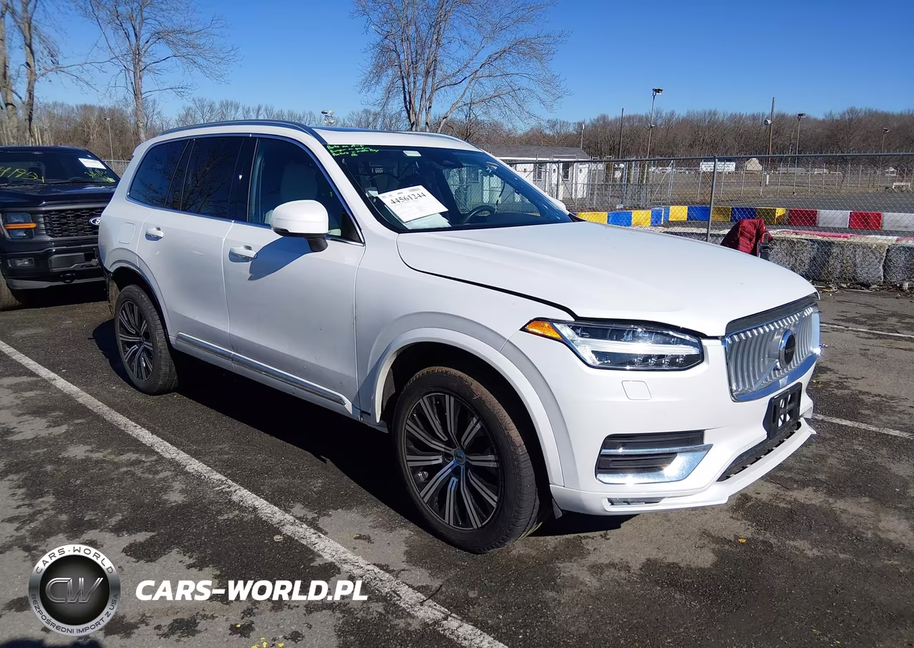 2025 Volvo Xc90 B5 Core