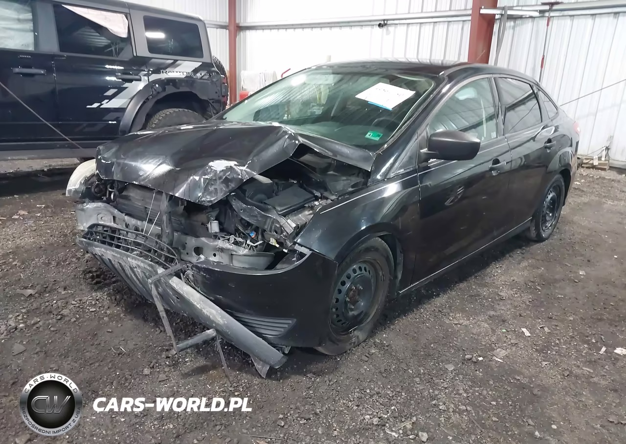 2015 Ford Focus S VIN:1FADP3E26FL353803 - 2