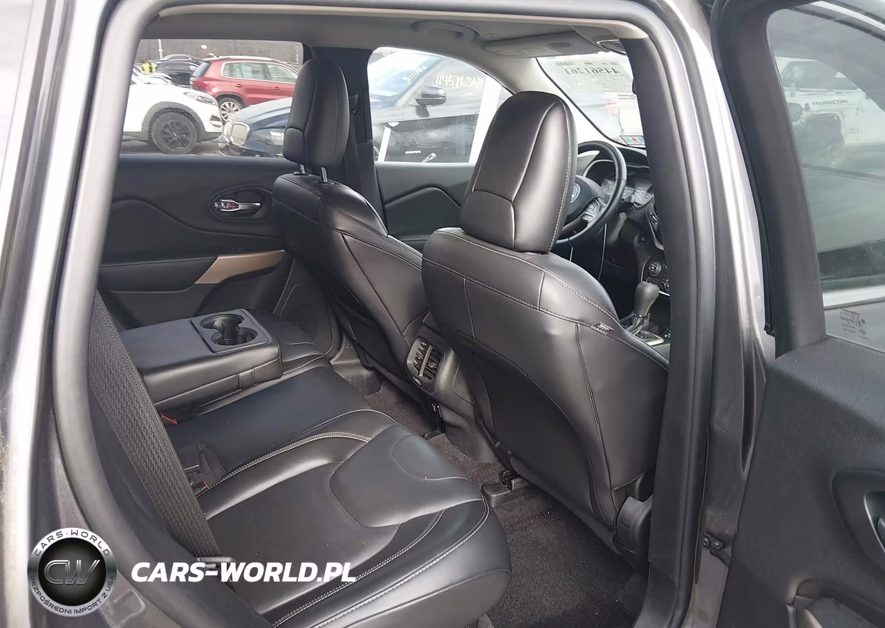 2018 Jeep Cherokee Limited 4X4 VIN:1C4PJMDX7JD599502 - 8