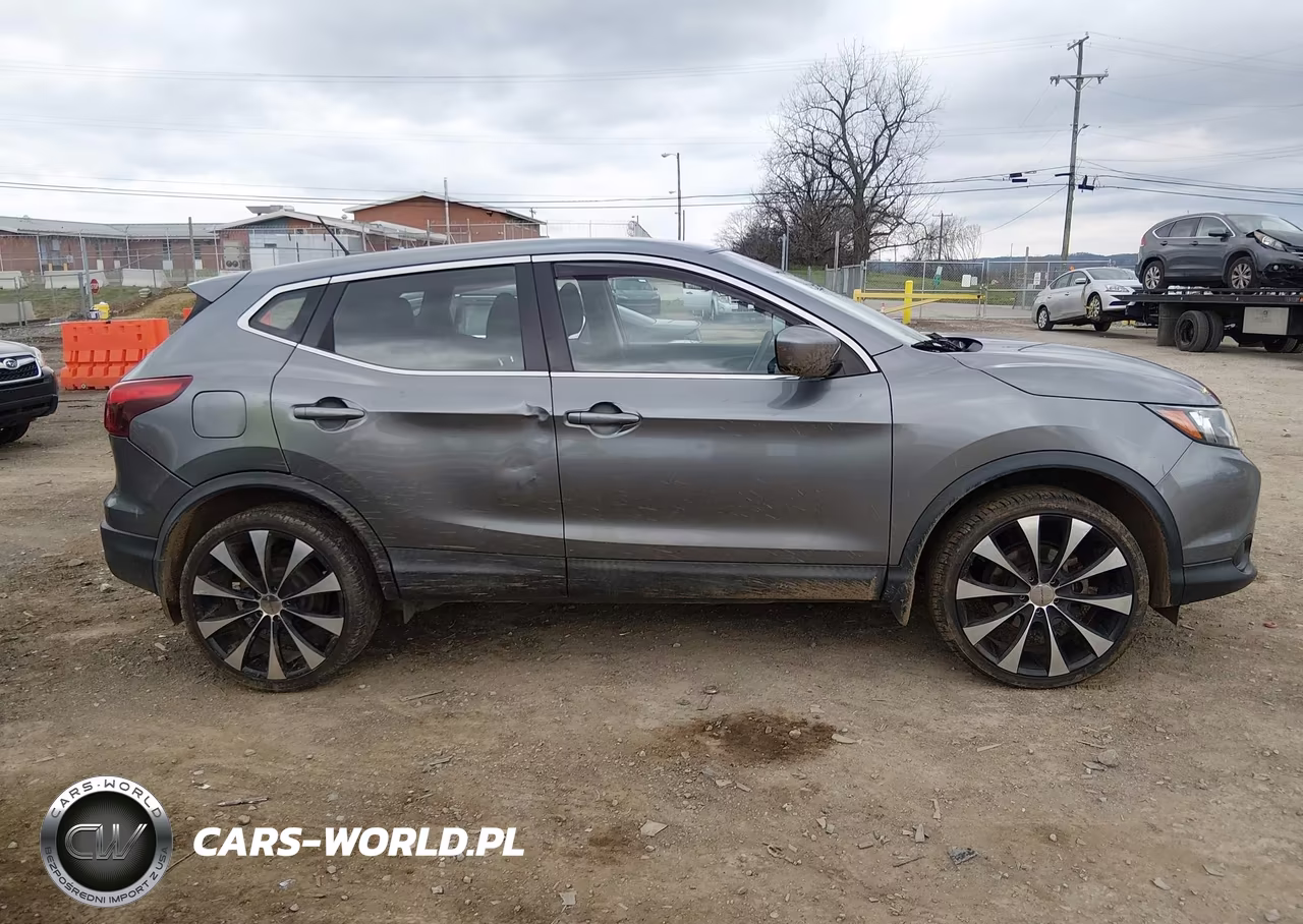 2018 Nissan Rogue Sport S VIN:JN1BJ1CP9JW500597 - 14