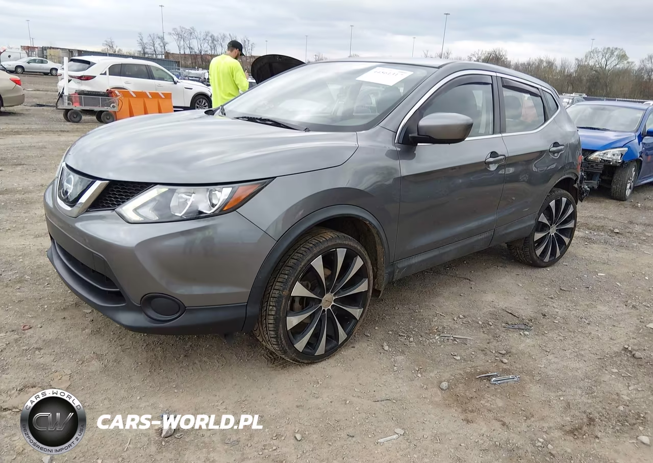 2018 Nissan Rogue Sport S VIN:JN1BJ1CP9JW500597 - 2