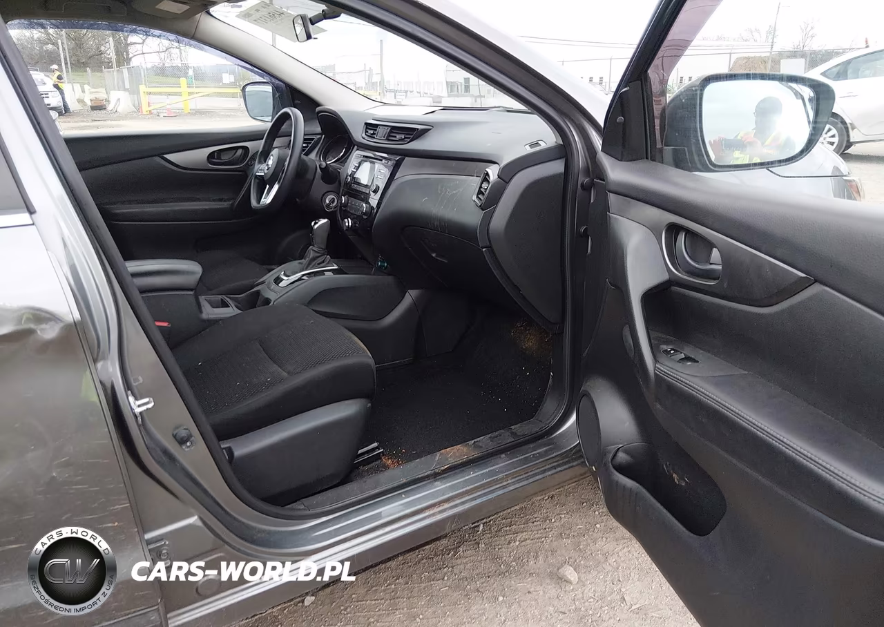 2018 Nissan Rogue Sport S VIN:JN1BJ1CP9JW500597 - 5