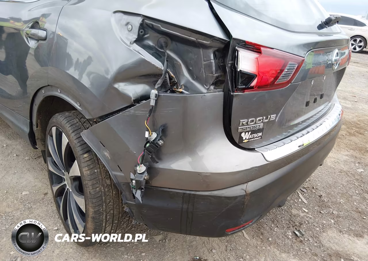 2018 Nissan Rogue Sport S VIN:JN1BJ1CP9JW500597 - 6
