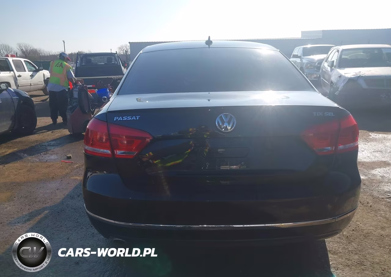 2013 Volkswagen Passat 2.0L Tdi Sel Premium VIN:1VWCN7A35DC083250 - 16
