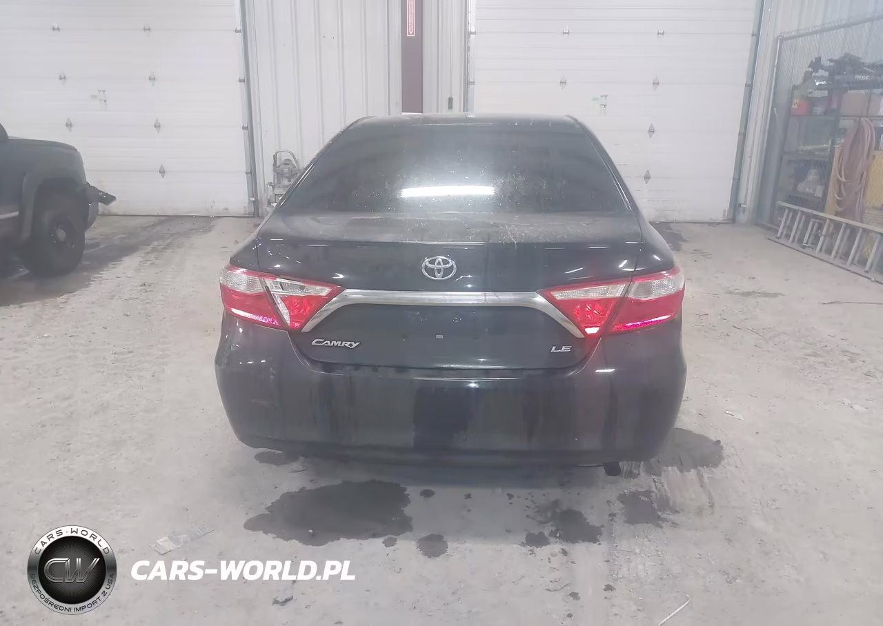 2016 Toyota Camry Le VIN:4T1BF1FK2GU173393 - 16