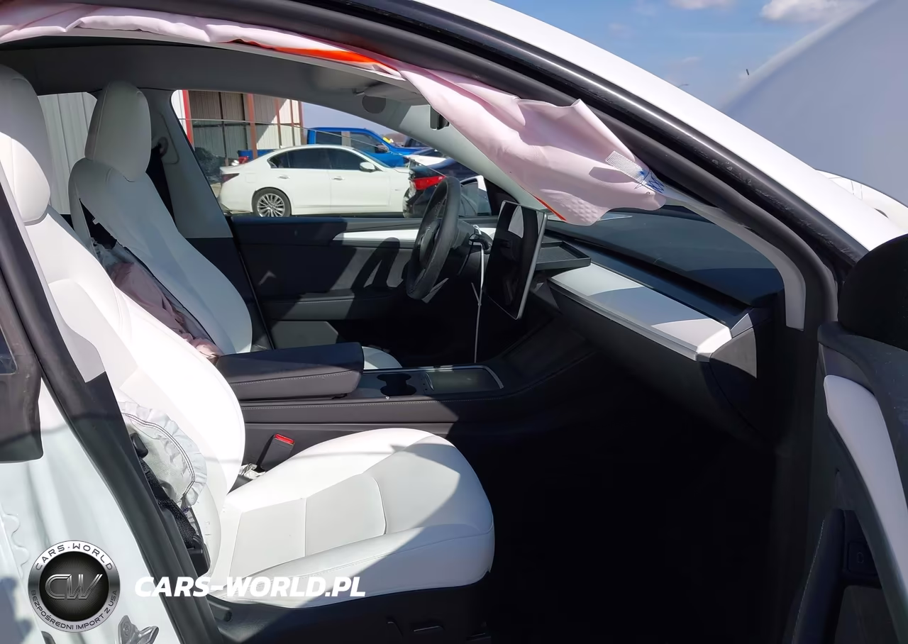 2024 Tesla Model Y Long Range Dual Motor All-Wheel Drive VIN:7SAYGDEE9RA267064 - 5